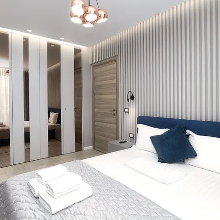 Ely's Lejlighed Năvodari