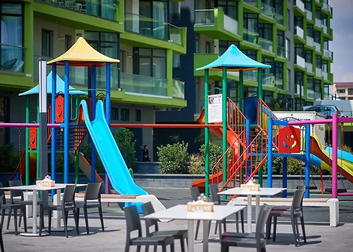 Διαμέρισμα Ely's Năvodari